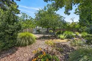 1310 Carnation Ct, Roseville, CA 95661 - Photo 31