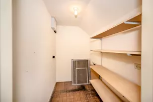902 Court St, Woodland, CA 95695 - Photo 11