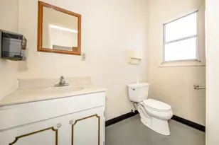 902 Court St, Woodland, CA 95695 - Photo 47