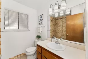 96 Parkshore Cir, Sacramento, CA 95831 - Photo 35