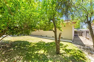 96 Parkshore Cir, Sacramento, CA 95831 - Photo 55