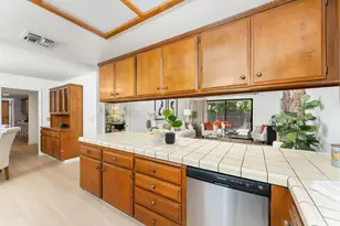 96 Parkshore Cir, Sacramento, CA 95831 - Photo 23