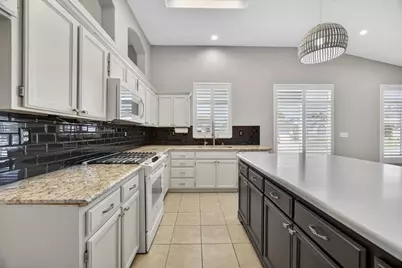1123 Thornbridge Drive, Galt, CA 95632 - Photo 15