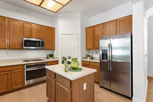 2429 Burberry Way, Sacramento, CA 95835 - Photo 9