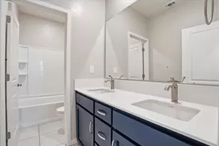 1619 N Breezy Meadow Dr, Sacramento, CA 95834 - Photo 25