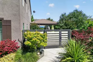 2700 Espana Ln, Modesto, CA 95355 - Photo 5