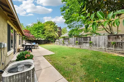 1040 Waterford Drive, West Sacramento, CA 95605 - Photo 35