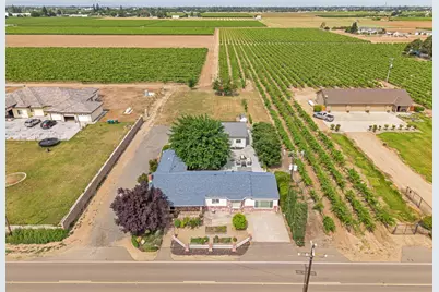 13898 N Curry, Lodi, CA 95240 - Photo 53