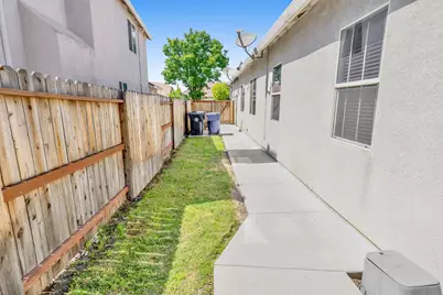 5640 Northborough Drive, Sacramento, CA 95835 - Photo 27