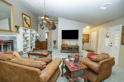 376 Foxmeadow Way, Los Banos, CA 93635 - Photo 11
