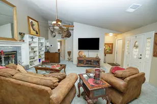 376 Foxmeadow Way, Los Banos, CA 93635 - Photo 11