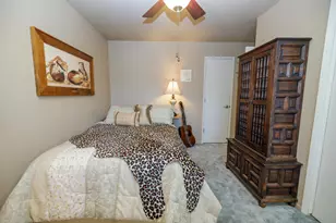 376 Foxmeadow Way, Los Banos, CA 93635 - Photo 37