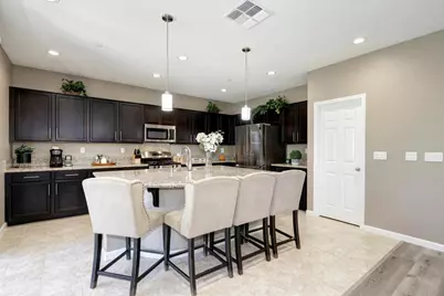 9613 Philta Way, Elk Grove, CA 95757 - Photo 17