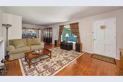 4701 Goya Parkway, Sacramento, CA 95823 - Photo 5