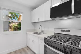 2401 24th St, Sacramento, CA 95818 - Photo 5
