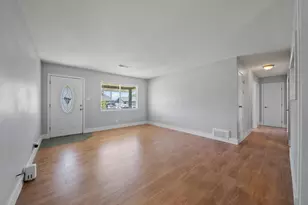 6940 Gillingham Way, North Highlands, CA 95660 - Photo 5