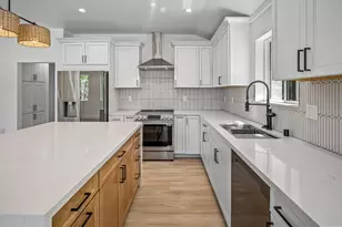 9261 Golden Gate Ave, Orangevale, CA 95662 - Photo 5