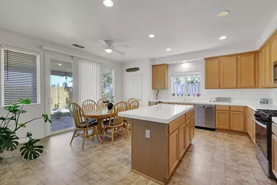 1729 Hicks Avenue, Olivehurst, CA 95961 - Photo 7