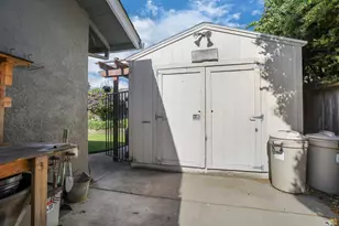 747 Foxfire Dr, Manteca, CA 95337 - Photo 43