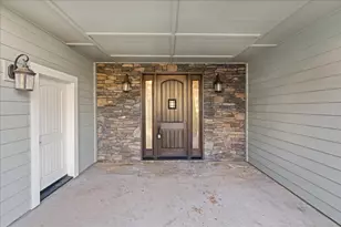12924 Austin Forest Cir, Auburn, CA 95602 - Photo 3