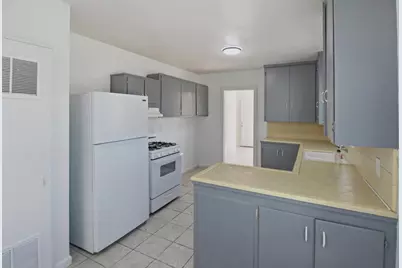889 E 23rd Street, Merced, CA 95340 - Photo 9