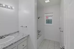 889 E 23rd St, Merced, CA 95340 - Photo 7