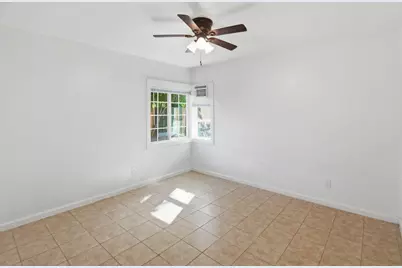 889 E 23rd Street, Merced, CA 95340 - Photo 3