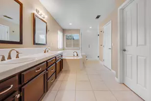 5504 Coronawood Ln, Carmichael, CA 95608 - Photo 13