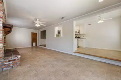 253 E Canterbury Drive, Stockton, CA 95207 - Photo 9