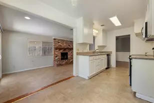 253 E Canterbury Dr, Stockton, CA 95207 - Photo 11