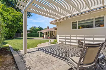978 Greenhurst Way, Sacramento, CA 95831 - Photo 33