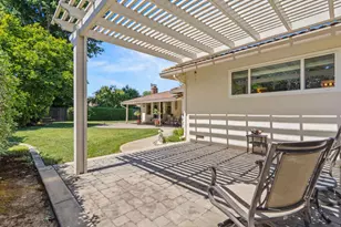 978 Greenhurst Way, Sacramento, CA 95831 - Photo 33