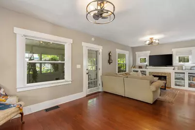 4901 V Street, Sacramento, CA 95817 - Photo 11