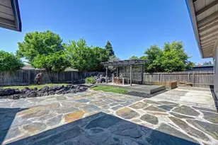 945 Trestle Glen Way, Sacramento, CA 95831 - Photo 37