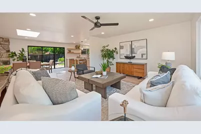 945 Trestle Glen Way, Sacramento, CA 95831 - Photo 9