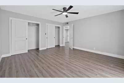2424 W Fairview Court, Visalia, CA 93277 - Photo 43