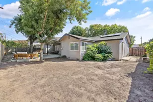 2424 W Fairview Ct, Visalia, CA 93277 - Photo 51