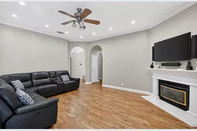 9492 Porto Rosa Drive, Elk Grove, CA 95624 - Photo 21