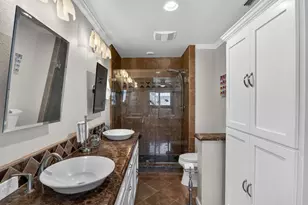 9492 Porto Rosa Dr, Elk Grove, CA 95624 - Photo 17