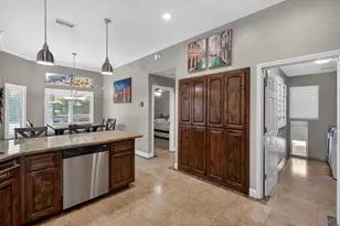 9492 Porto Rosa Dr, Elk Grove, CA 95624 - Photo 5