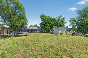 7524 Fruitridge Rd, Sacramento, CA 95820 - Photo 33