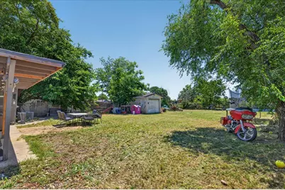 7524 Fruitridge Road, Sacramento, CA 95820 - Photo 31