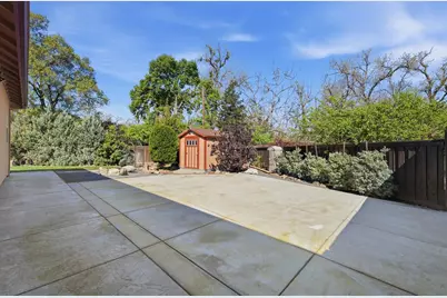 10717 Goldsborough Circle, Oakdale, CA 95361 - Photo 55