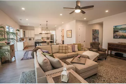 7810 Hutton Creek Lane, Fair Oaks, CA 95628 - Photo 11