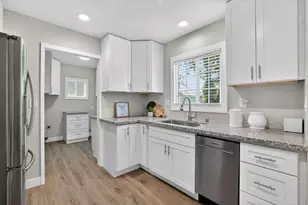3809 Presidio St, Sacramento, CA 95838 - Photo 11