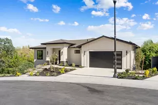 401 East St, Roseville, CA 95678 - Photo 3