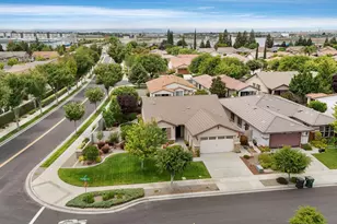 2415 Plumcreek Ln, Manteca, CA 95336 - Photo 57