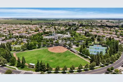 2415 Plumcreek Lane, Manteca, CA 95336 - Photo 63