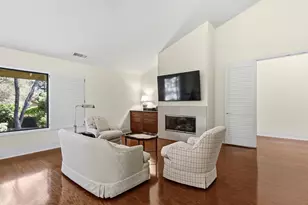 11473 Huntington Village Ln, Gold River, CA 95670 - Photo 33