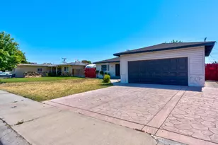 208 N Santa Rita St, Los Banos, CA 93635 - Photo 5